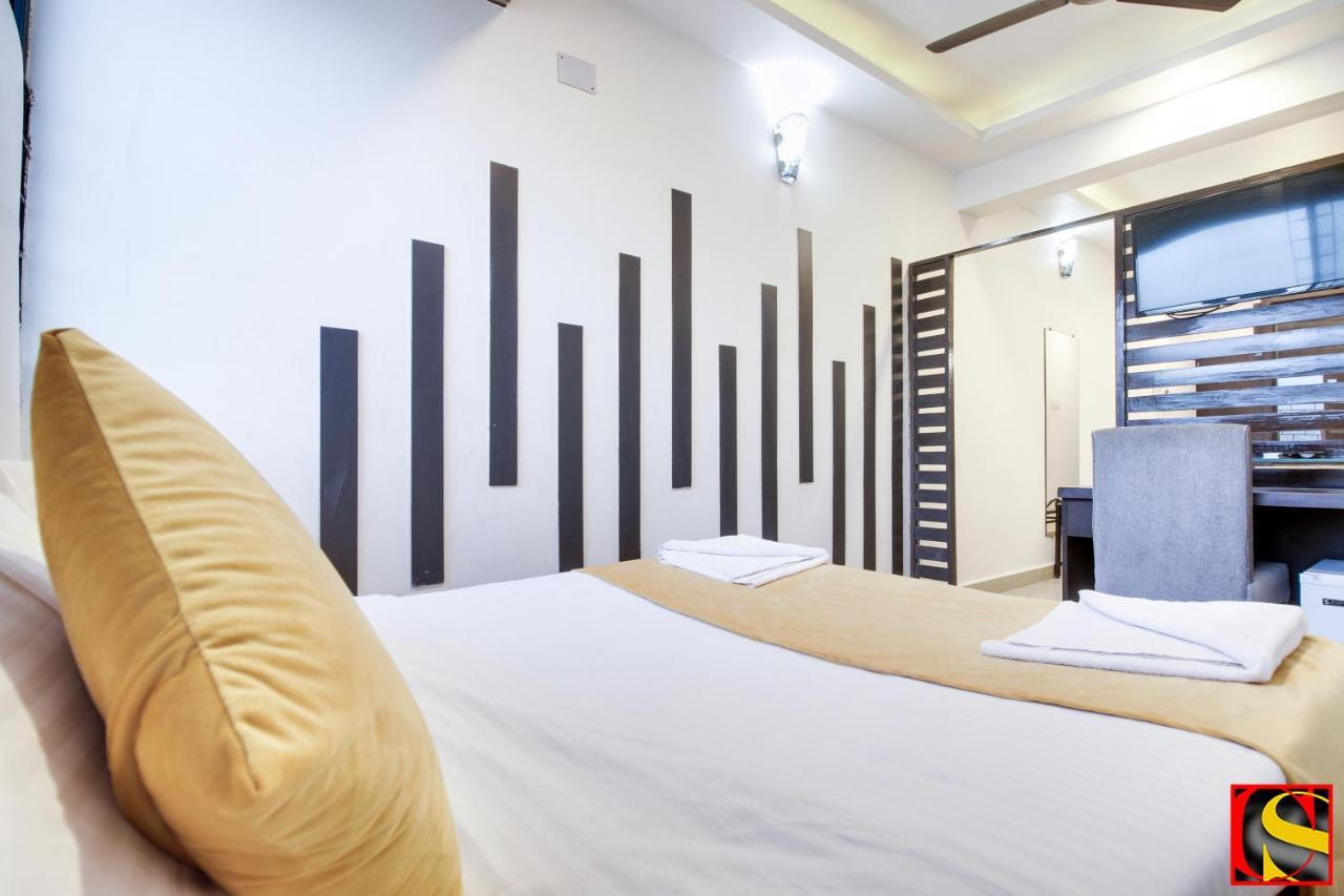 Candolim Sands Hotel Kültér fotó