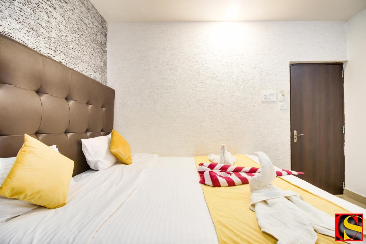 Candolim Sands Hotel Kültér fotó