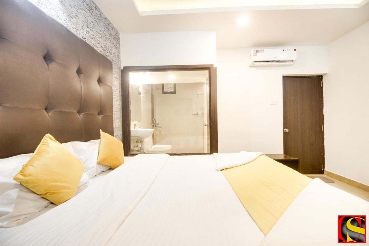 Candolim Sands Hotel Kültér fotó