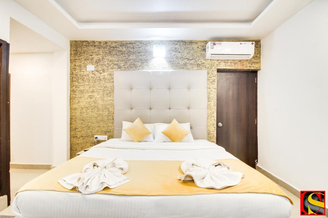 Candolim Sands Hotel Kültér fotó